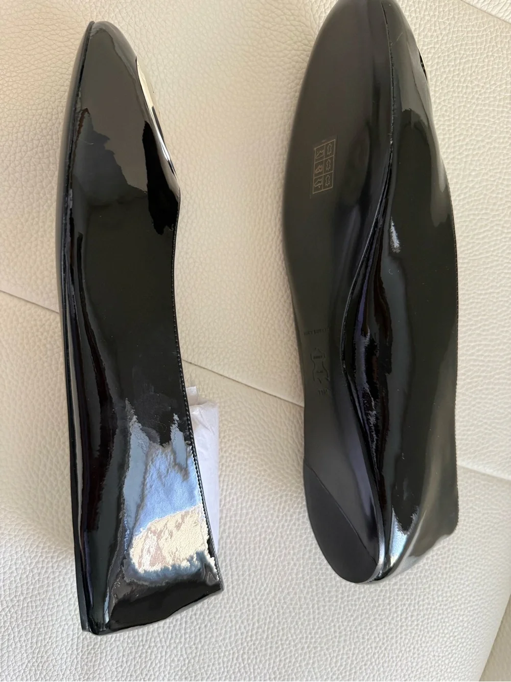 NWT REVA Tory Burch Black Patent Logo Medallion Ballet Flats size 11M
